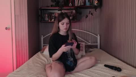 Snapshot of redmoonhead chatting on April 2026 10:18:02 AM Ana online show from April 2026 10:18:02 AM