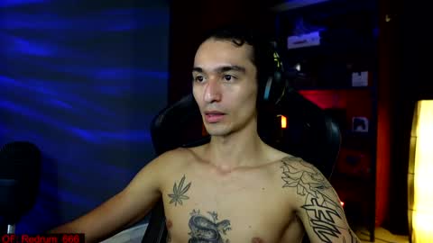 Snapshot of redrum_696 chatting on December 2024 06:10:02 AM Red online show from December 2024 06:10:02 AM