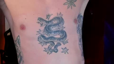 Snapshot of redrum_696 chatting on December 2024 09:38:02 PM Red online show from December 2024 09:38:02 PM