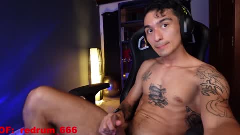 Snapshot of redrum_696 chatting on January 2025 03:18:01 AM Red online show from January 2025 03:18:01 AM