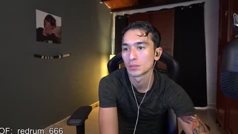 Snapshot of redrum_696 chatting on January 2025 08:07:01 PM Red online show from January 2025 08:07:01 PM