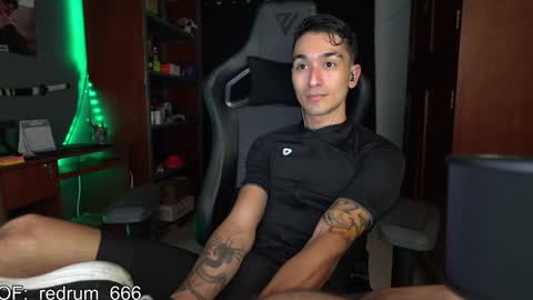 Snapshot of redrum_696 chatting on February 2025 10:17:02 PM Red online show from February 2025 10:17:02 PM