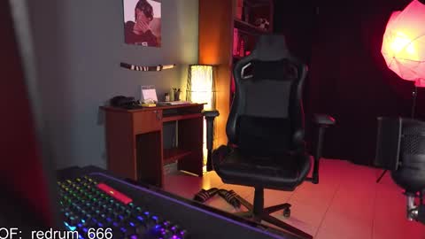 Snapshot of redrum_696 chatting on February 2025 06:41:02 PM Red online show from February 2025 06:41:02 PM