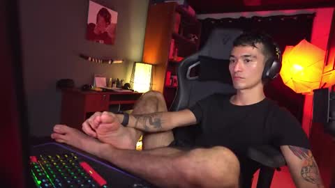 Snapshot of redrum_696 chatting on March 2025 09:11:02 PM Red online show from March 2025 09:11:02 PM