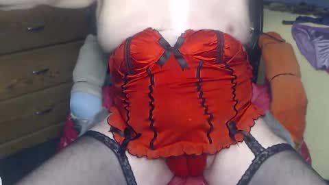 Snapshot of redsatincoatt chatting on September 2025 03:56:01 AM Red Satin Coat online show from September 2025 03:56:01 AM