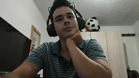 RedsoulReaver online show from October 2025 04:09:01 AM