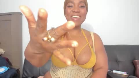 Snapshot of reginabanx chatting on February 2026 11:49:02 PM reginabanx online show from February 2026 11:49:02 PM