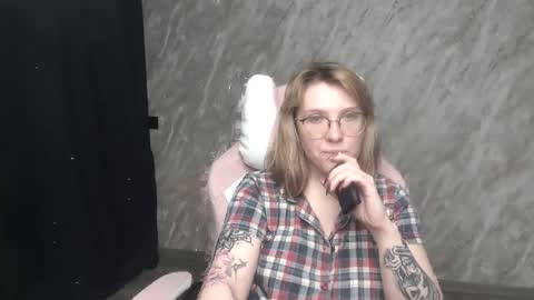 Snapshot of reginasmilee chatting on January 2025 05:26:02 AM Regina online show from January 2025 05:26:02 AM