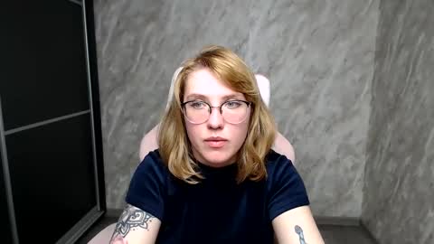 Snapshot of reginasmilee chatting on March 2025 11:47:02 AM Regina online show from March 2025 11:47:02 AM
