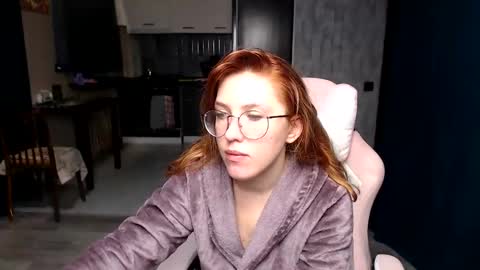 Snapshot of reginasmilee chatting on October 2025 01:39:02 AM Regina online show from October 2025 01:39:02 AM