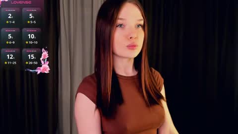 Snapshot of reginiasaccone chatting on June 2026 06:14:01 PM Emily - online show from June 2026 06:14:01 PM