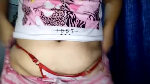 Snapshot of rei_chan26 chatting on March 2025 03:49:01 PM Tania Nixx online show from March 2025 03:49:01 PM