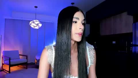 Snapshot of reichel_gray chatting on July 2026 05:36:02 AM REICHEL online show from July 2026 05:36:02 AM
