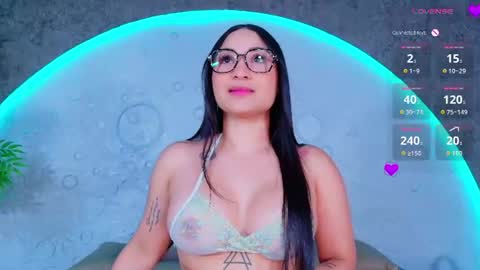 Snapshot of reiinachloe chatting on July 2026 05:06:02 PM reiinachloe online show from July 2026 05:06:02 PM