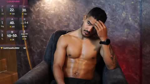 Snapshot of reik_von chatting on May 2026 04:04:02 PM Reik online show from May 2026 04:04:02 PM