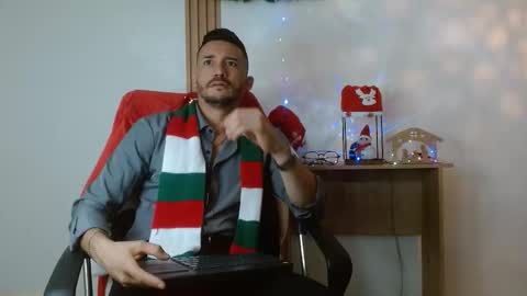   REIKO  online show from December 2025 03:43:01 PM