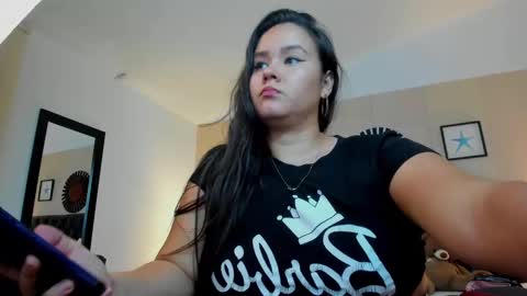 Snapshot of reina_loren chatting on September 2025 11:08:02 PM reina_loren online show from September 2025 11:08:02 PM