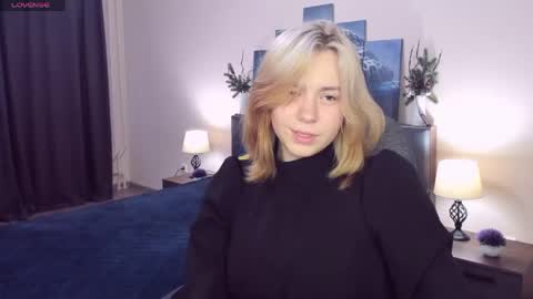 Snapshot of remipeach chatting on May 2026 04:37:01 PM RemiPeach online show from May 2026 04:37:01 PM