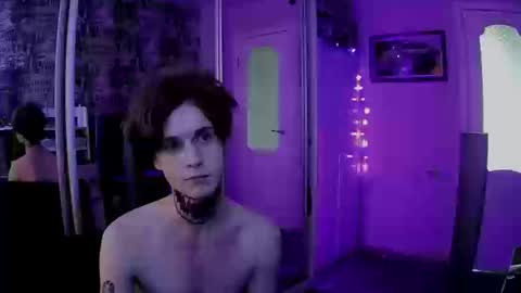 RemiTrash online show from September 2025 07:21:02 AM