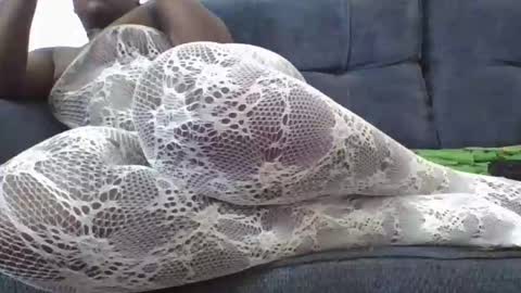 Snapshot of remmy_luna chatting on May 2026 11:12:01 PM Remmy luna online show from May 2026 11:12:01 PM