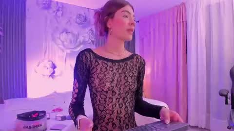 Renata online show from June 2026 06:58:01 AM