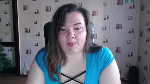 renataoia online show from February 2025 12:13:02 PM