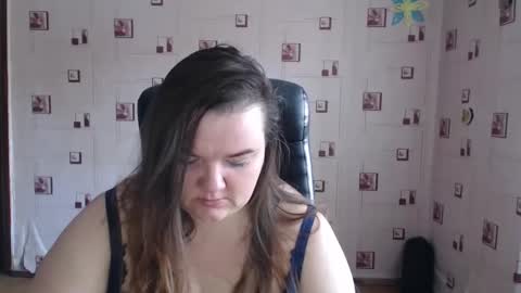 renataoia online show from February 2025 11:20:01 AM