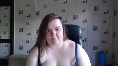Snapshot of renataoia chatting on June 2026 02:08:01 PM renataoia online show from June 2026 02:08:01 PM