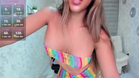 Snapshot of renatareyes chatting on September 2025 01:40:02 AM Renata Reyes online show from September 2025 01:40:02 AM