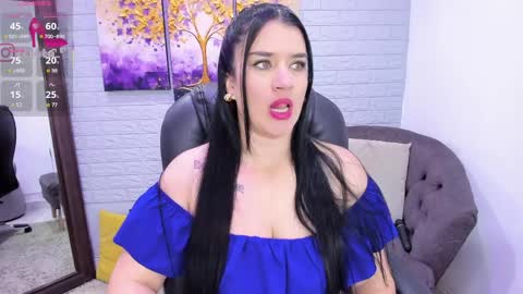 Snapshot of renataruiz_rr chatting on April 2026 12:10:01 PM online show from April 2026 12:10:01 PM