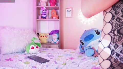 renatha_taylor_ online show from May 2026 03:17:02 PM