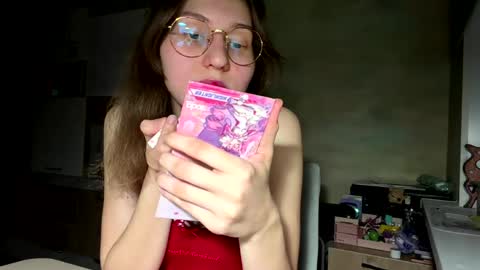 Mia online show from April 2026 06:45:02 PM