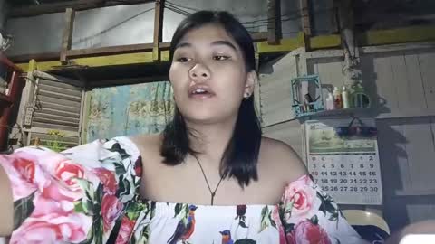 Snapshot of renerowntree chatting on May 2026 01:10:02 PM Evelyn online show from May 2026 01:10:02 PM
