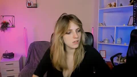 Sweet Renesmee online show from November 2025 10:04:02 AM