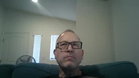 Snapshot of renewaz chatting on February 2026 08:12:02 PM Renewaz online show from February 2026 08:12:02 PM