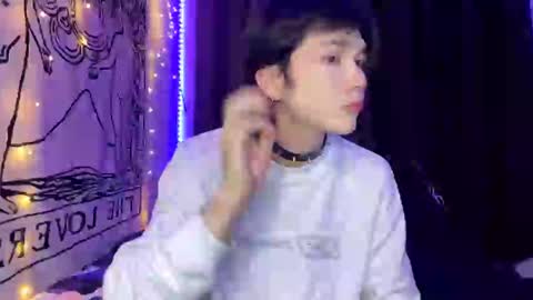 rennuts online show from January 2025 02:42:02 PM