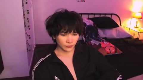 rennuts online show from October 2025 12:37:02 PM