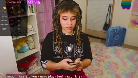 Snapshot of renpuppy chatting on January 2025 05:51:02 AM REN online show from January 2025 05:51:02 AM