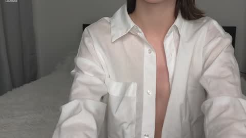 Laura online show from January 2025 08:22:02 PM