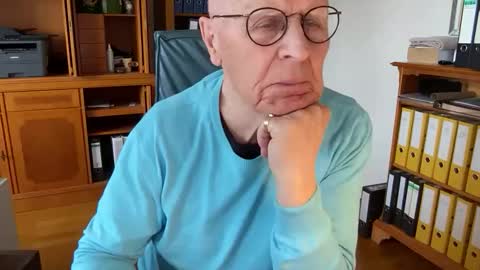 Snapshot of reteid chatting on April 2026 10:13:02 AM reteid online show from April 2026 10:13:02 AM