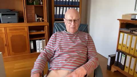 Snapshot of reteid chatting on May 2026 11:28:01 AM reteid online show from May 2026 11:28:01 AM
