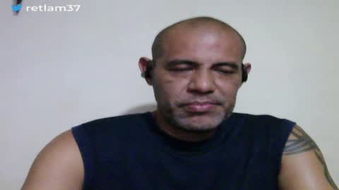 Snapshot of retlam37 chatting on April 2026 03:02:01 AM Walter online show from April 2026 03:02:01 AM