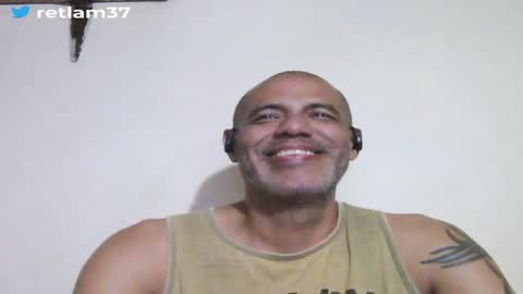 Snapshot of retlam37 chatting on April 2026 04:15:01 AM Walter online show from April 2026 04:15:01 AM