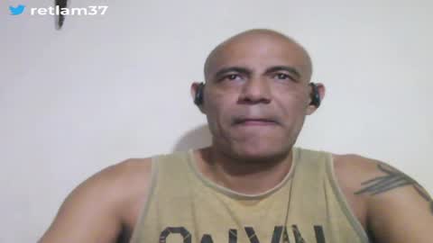Snapshot of retlam37 chatting on April 2026 05:10:02 AM Walter online show from April 2026 05:10:02 AM