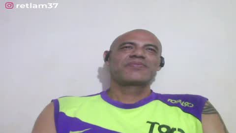 Snapshot of retlam37 chatting on April 2026 07:11:01 AM Walter online show from April 2026 07:11:01 AM