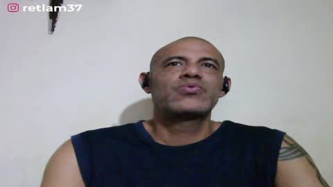 Snapshot of retlam37 chatting on May 2026 05:04:01 AM Walter online show from May 2026 05:04:01 AM