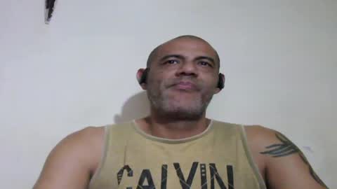 Snapshot of retlam37 chatting on July 2026 04:18:01 AM Walter online show from July 2026 04:18:01 AM