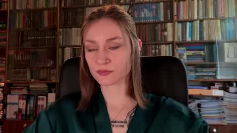 Snapshot of retromarie chatting on April 2026 02:44:02 PM Rie online show from April 2026 02:44:02 PM