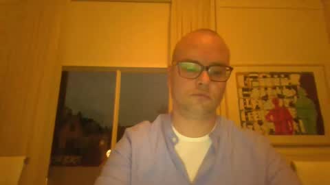 Snapshot of rettie1984 chatting on December 2024 03:55:01 PM Attention whore online show from December 2024 03:55:01 PM