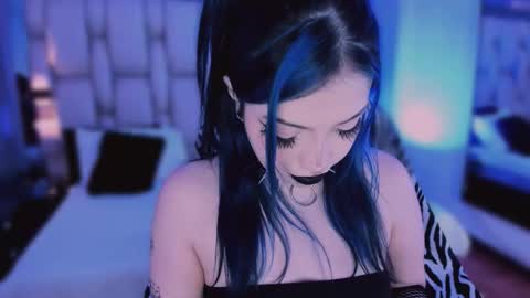 Reven  online show from February 2026 07:43:01 PM